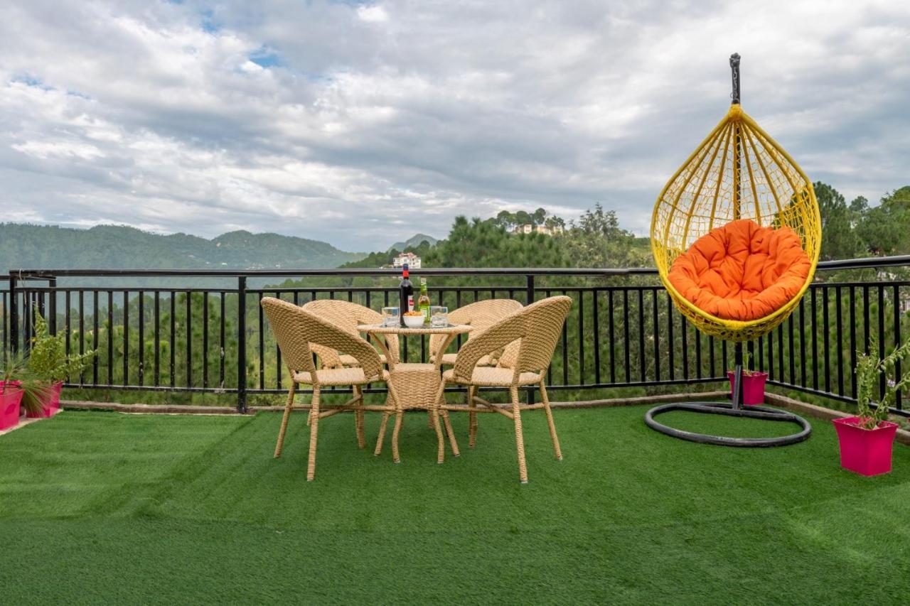 Mystic Kasauli I Pvt Balcony I Peacefull Area I Serviced Apt I By Exotic Stays Eksteriør billede