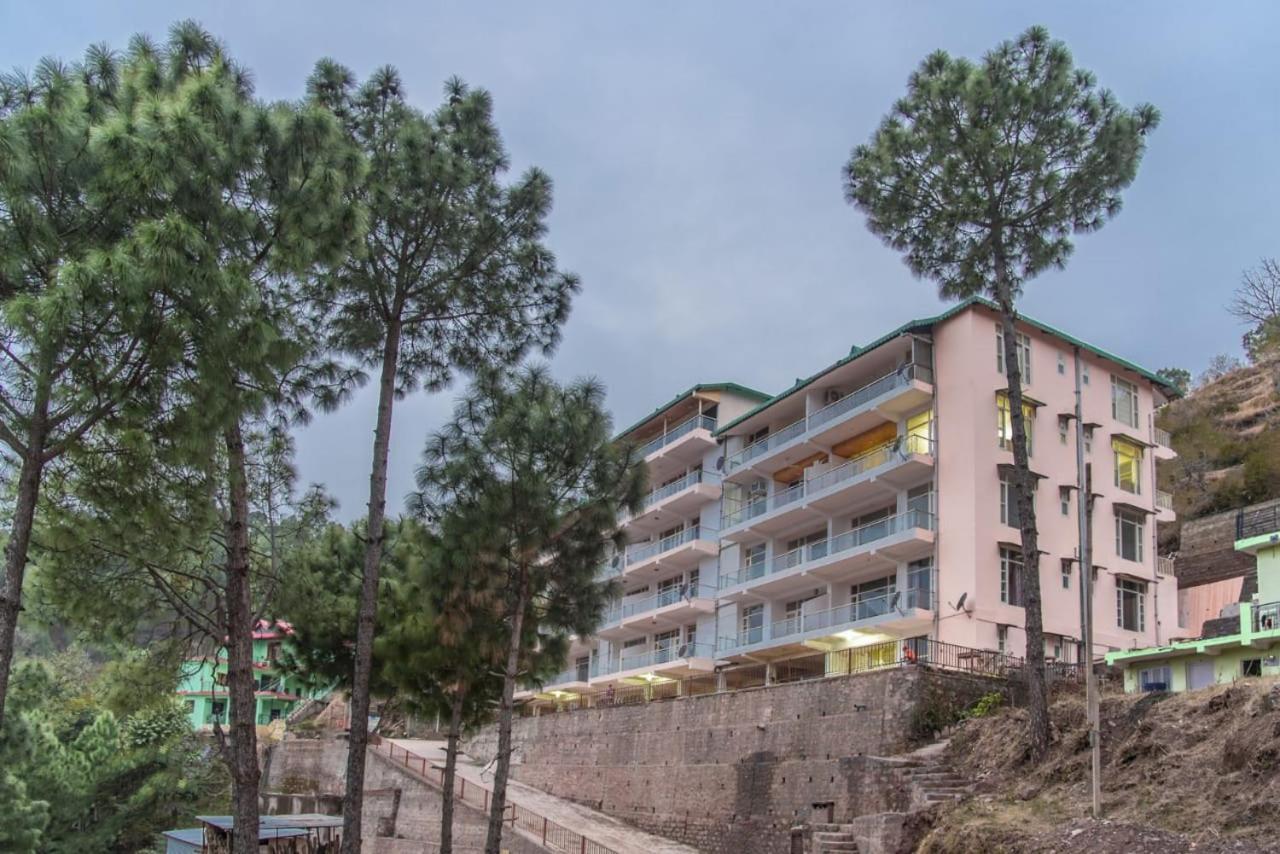 Mystic Kasauli I Pvt Balcony I Peacefull Area I Serviced Apt I By Exotic Stays Eksteriør billede